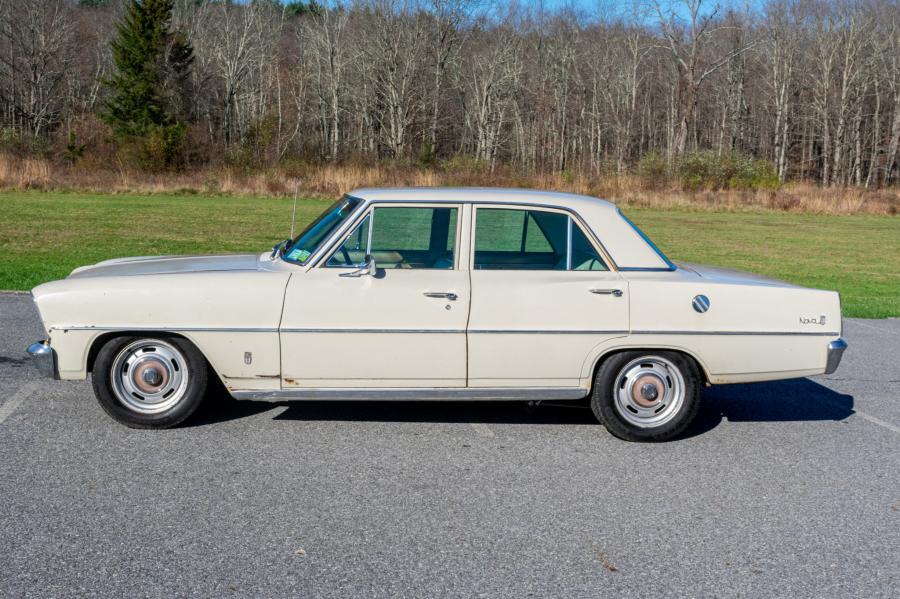  Chevrolet Chevy II Nova Sedan (11569) 1966 года  (фото 12 из 102)